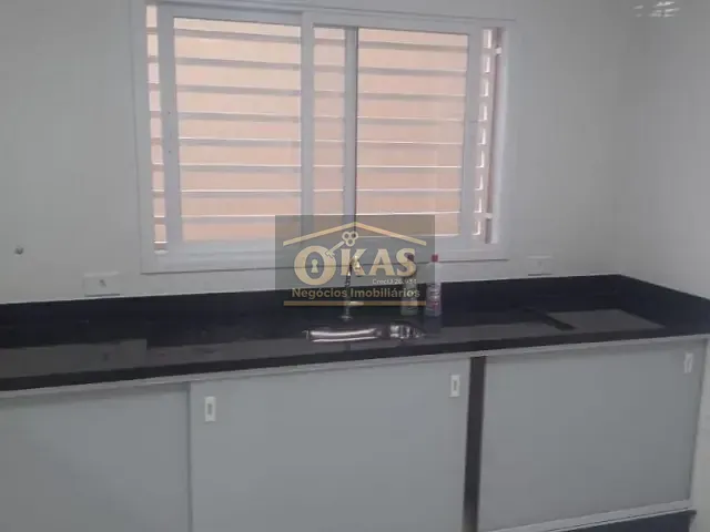 Sobrado com 150m² 3 quartos e 4 banheiros, à venda, no bairro Jardim Cacique em Suzano