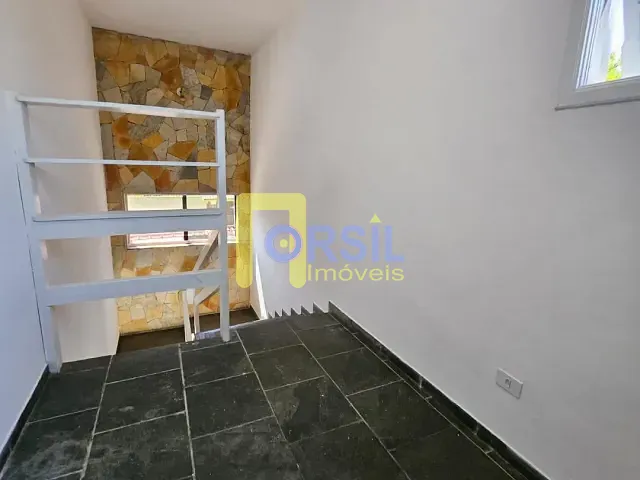 Sobrado com 330m² 3 quartos e 3 banheiros, para alugar, no bairro Indaiá em Bertioga