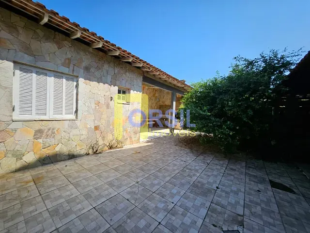 Sobrado com 330m² 3 quartos e 3 banheiros, para alugar, no bairro Indaiá em Bertioga
