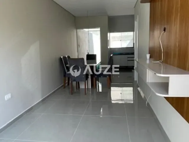 Sobrado 3 quartos e 2 banheiros, à venda, no bairro Cidade Industrial em Curitiba