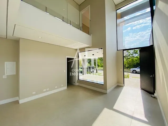 Sobrado com 350m² 4 quartos e 6 banheiros, à venda, no bairro Jardim Santa Teresa em Taubaté