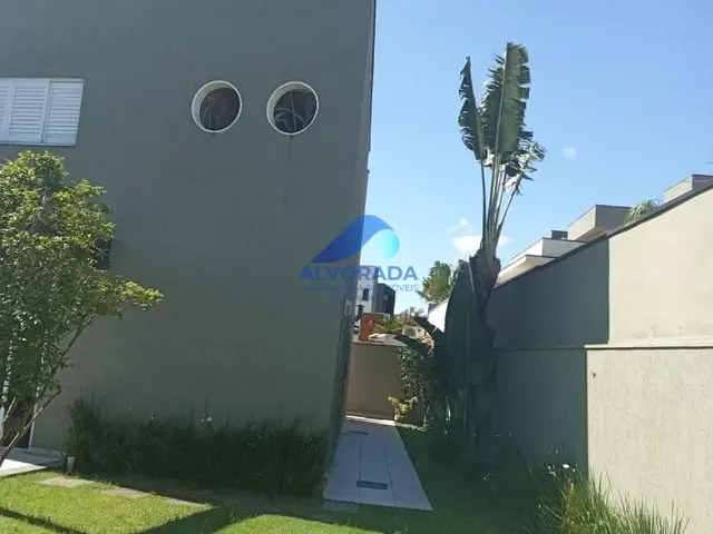 Sobrado com 486m² 5 quartos e 7 banheiros, à venda, no bairro Residencial Colinas do Aruã em Mogi das Cruzes