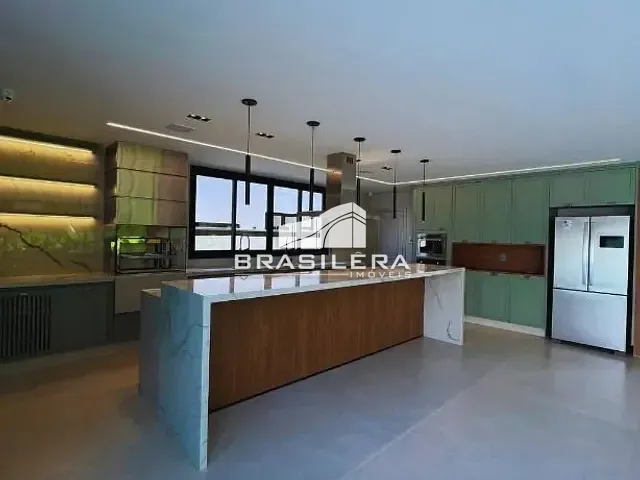 Sobrado com 440m² 5 quartos e 6 banheiros, à venda, no bairro Residencial Goiânia Golfe Clube em Goiânia