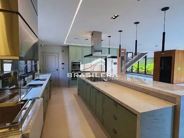 Sobrado com 440m² 5 quartos e 6 banheiros, à venda, no bairro Residencial Goiânia Golfe Clube em Goiânia