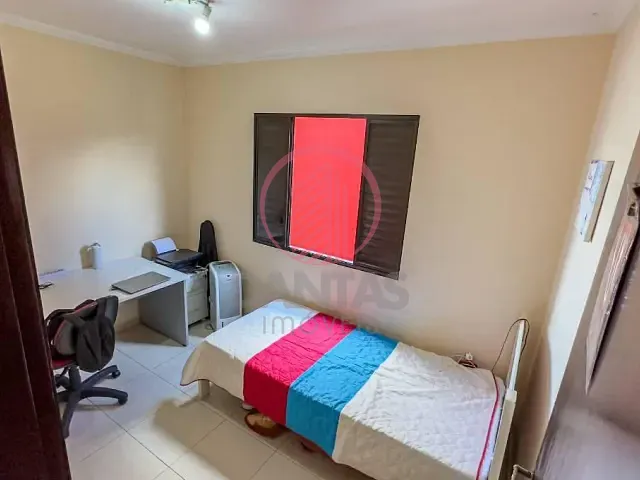 Sobrado 4 quartos e 4 banheiros, à venda, no bairro Jardim das Flores em Osasco