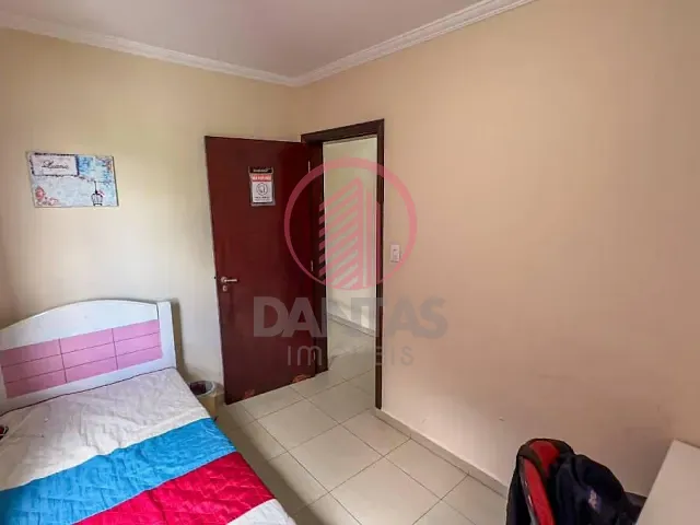 Sobrado 4 quartos e 4 banheiros, à venda, no bairro Jardim das Flores em Osasco
