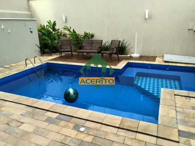 Sobrado com 300m² 4 quartos e 5 banheiros, à venda, no bairro Vila São Paulo em Araçatuba