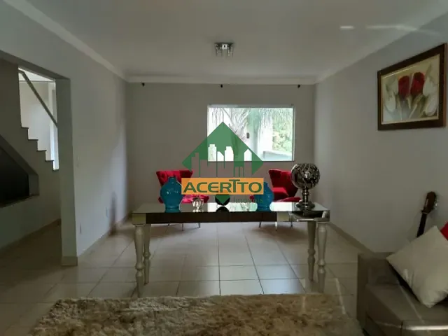 Sobrado com 300m² 4 quartos e 5 banheiros, à venda, no bairro Vila São Paulo em Araçatuba