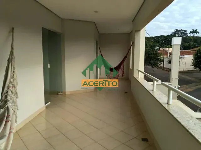Sobrado com 300m² 4 quartos e 5 banheiros, à venda, no bairro Vila São Paulo em Araçatuba