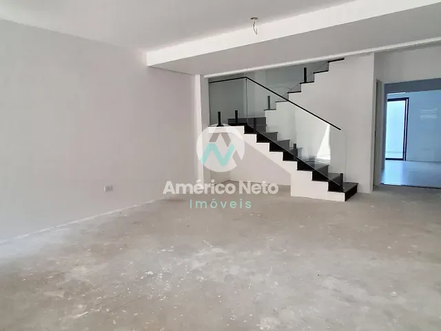 Sobrado com 125m² 3 quartos e 4 banheiros, à venda, no bairro Olímpico em São Caetano do Sul