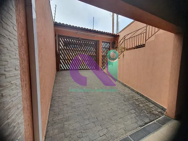 Sobrado com 243m² 3 quartos e 3 banheiros, à venda, no bairro Umuarama em Osasco
