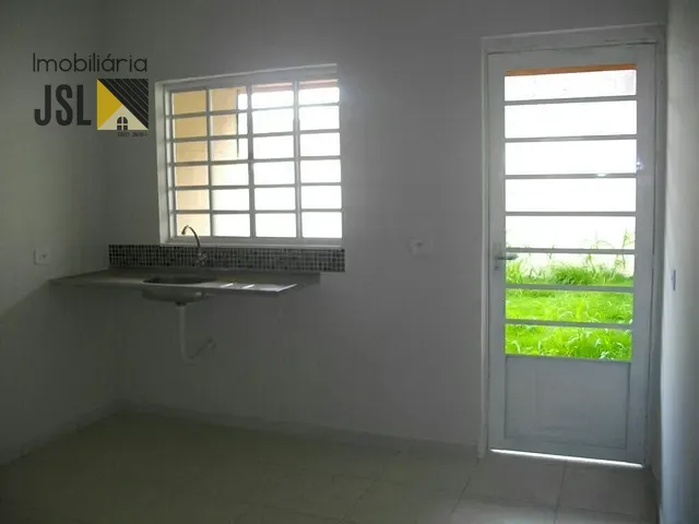 Sobrado com 88m² 2 quartos e 2 banheiros, à venda, no bairro Jardim Panorama em Caçapava