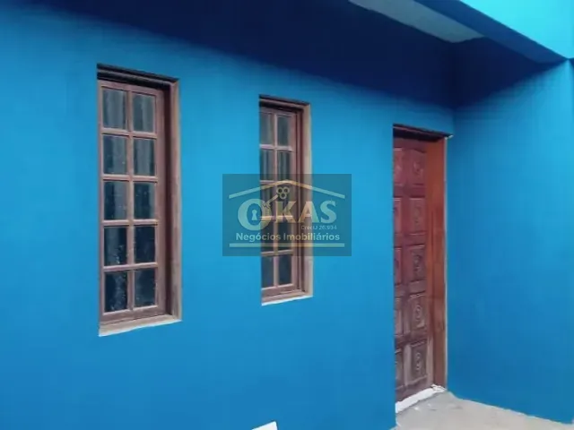 Sobrado com 198m² 3 quartos e 3 banheiros, à venda, no bairro Parque Santa Rosa em Suzano