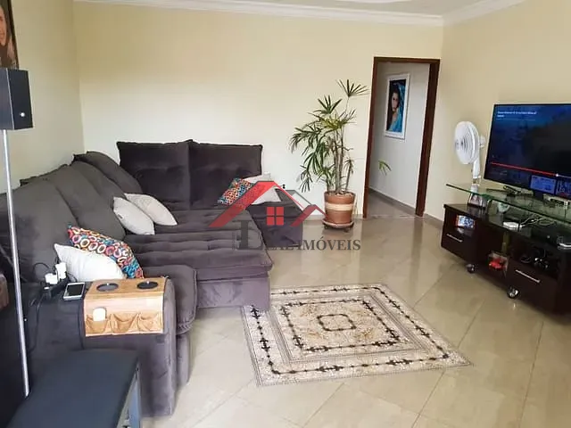 Sobrado com 250m² 3 quartos e 3 banheiros, à venda, no bairro Vila Camilópolis em Santo André