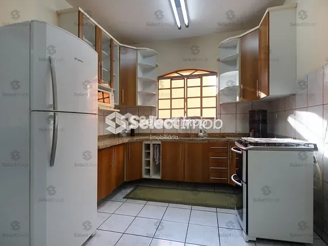 Sobrado com 290m² 3 quartos e 4 banheiros, à venda, no bairro Jardim São Judas em Mauá
