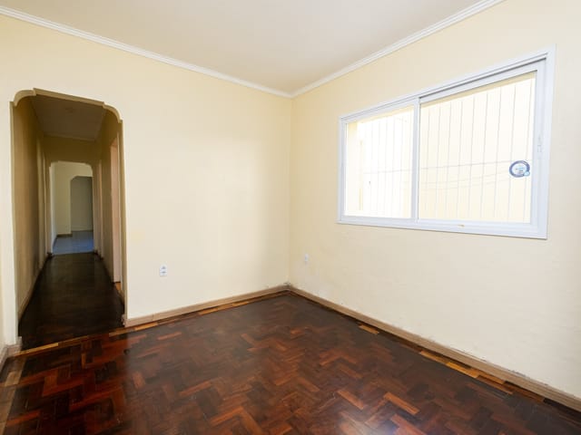 Casa com 196m² 3 quartos e 3 banheiros, para alugar, no bairro Três Vendas em Pelotas