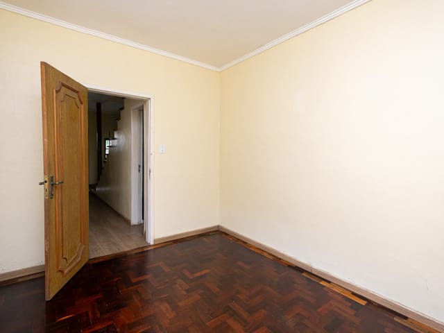 Casa com 196m² 3 quartos e 3 banheiros, para alugar, no bairro Três Vendas em Pelotas