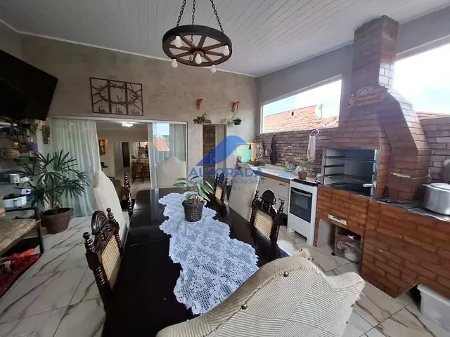 Sobrado com 125m² 2 quartos e 2 banheiros, à venda, no bairro Bosque dos Eucaliptos em São José dos Campos