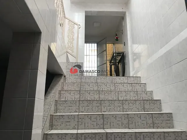 Sobrado com 257m² 4 quartos e 3 banheiros, à venda, no bairro Vila Palmares em Santo André