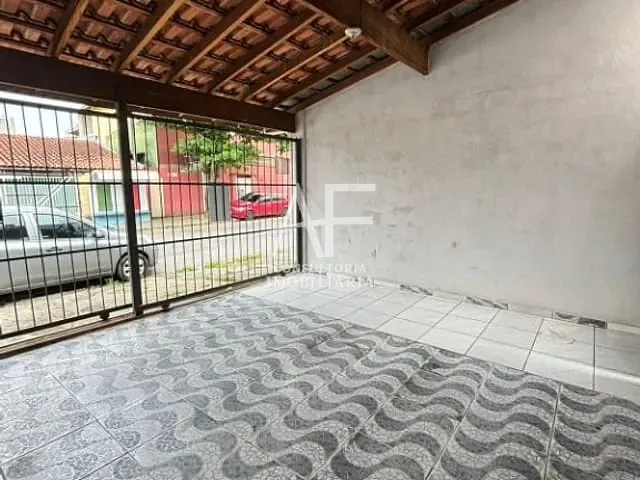 Sobrado com 143m², à venda, no bairro Quiririm em Taubaté