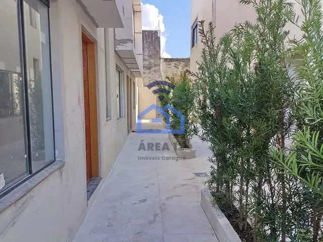 Sobrado com 120m² 2 quartos e 3 banheiros, à venda, no bairro Pontal de Santa Marina em Caraguatatuba