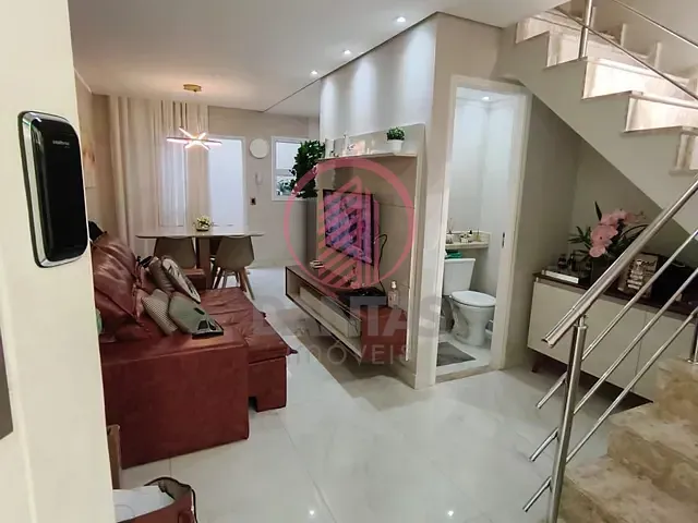 Sobrado 2 quartos e 2 banheiros, à venda, no bairro Jaguaribe em Osasco