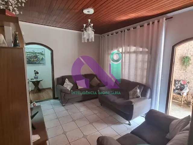 Sobrado com 246m² 3 quartos e 2 banheiros, à venda, no bairro Umuarama em Osasco