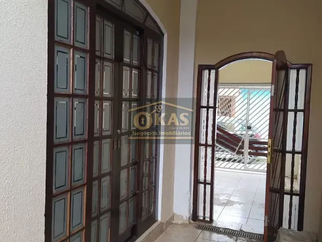 Sobrado com 125m² 3 quartos e 3 banheiros, à venda, no bairro Vila Urupês em Suzano