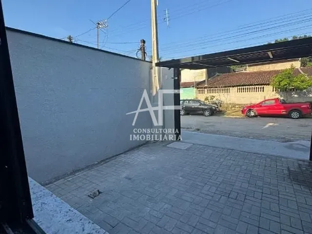 Sobrado com 125m², à venda, no bairro Perequê-Açu em Ubatuba