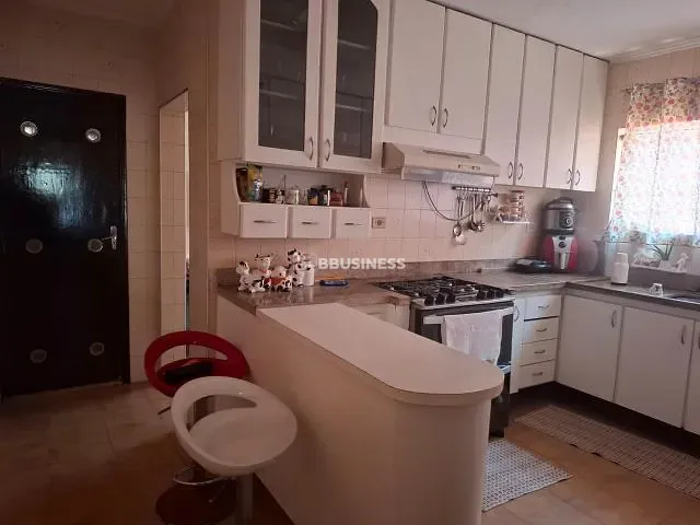 Sobrado com 280m² 4 quartos e 4 banheiros, à venda, no bairro Campestre em Santo André