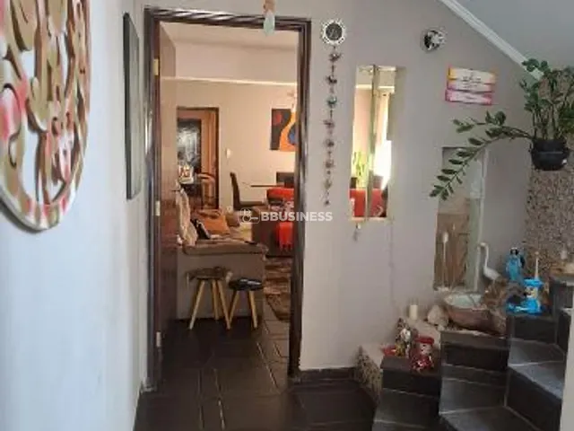 Sobrado com 280m² 4 quartos e 4 banheiros, à venda, no bairro Campestre em Santo André