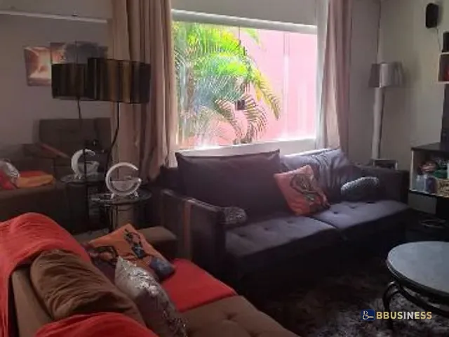 Sobrado com 280m² 4 quartos e 4 banheiros, à venda, no bairro Campestre em Santo André
