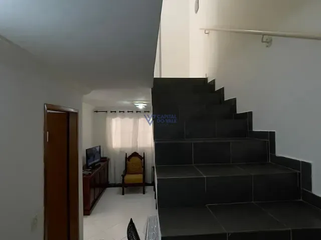 Sobrado com 60m² 3 quartos e 2 banheiros, à venda, no bairro Parque Industrial em São José dos Campos
