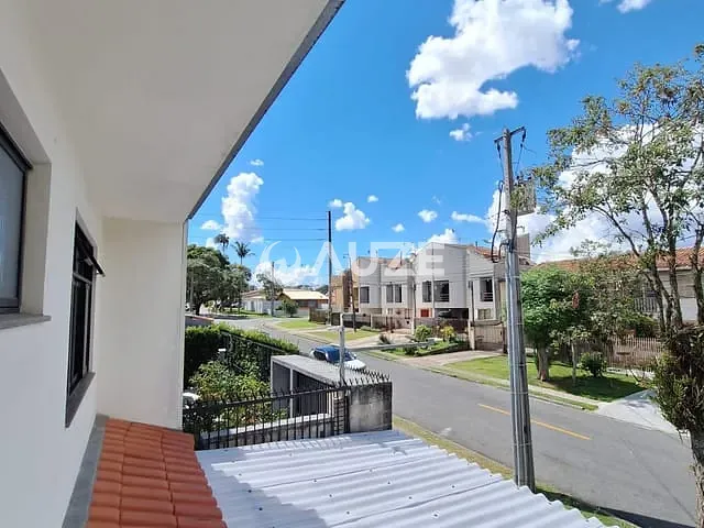 Sobrado 4 quartos e 3 banheiros, à venda, no bairro Jardim das Américas em Curitiba