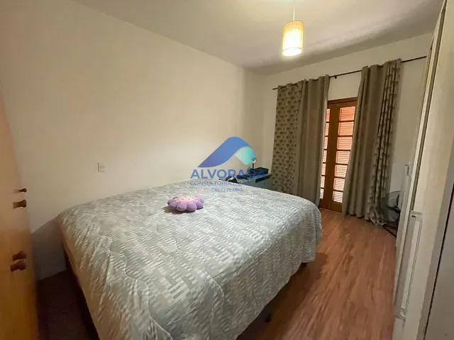 Sobrado com 125m² 3 quartos e 1 banheiro, à venda, no bairro Jardim das Indústrias em São José dos Campos