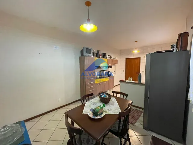 Sobrado com 125m² 3 quartos e 1 banheiro, à venda, no bairro Jardim das Indústrias em São José dos Campos