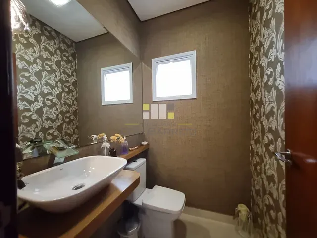 Sobrado com 263m² 3 quartos e 2 banheiros, à venda, no bairro Residencial Portal do Lago em Sumaré