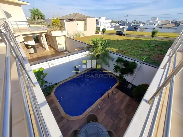Sobrado com 263m² 3 quartos e 2 banheiros, à venda, no bairro Residencial Portal do Lago em Sumaré