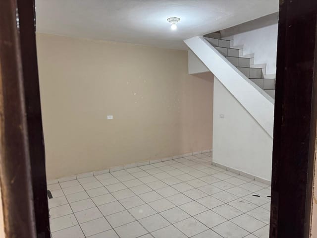 Sobrado com 120m² 3 quartos e 1 banheiro, à venda, no bairro Vila Nogueira em Diadema