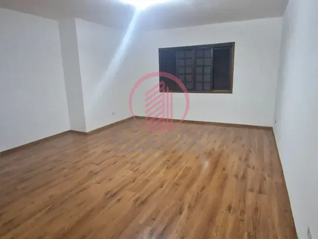 Sobrado 3 quartos e 3 banheiros, à venda, no bairro Jaguaribe em Osasco