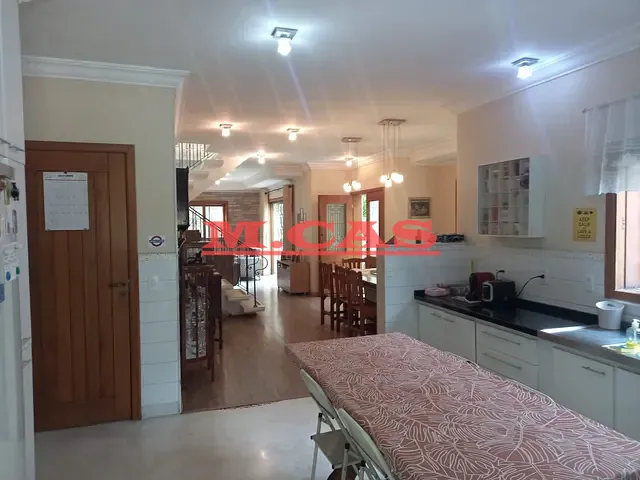 Sobrado com 240m² 3 quartos e 2 banheiros, à venda, no bairro Vila Regente Feijó em São Paulo