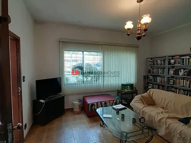 Sobrado com 500m² 3 quartos e 2 banheiros, à venda, no bairro Santa Paula em São Caetano do Sul