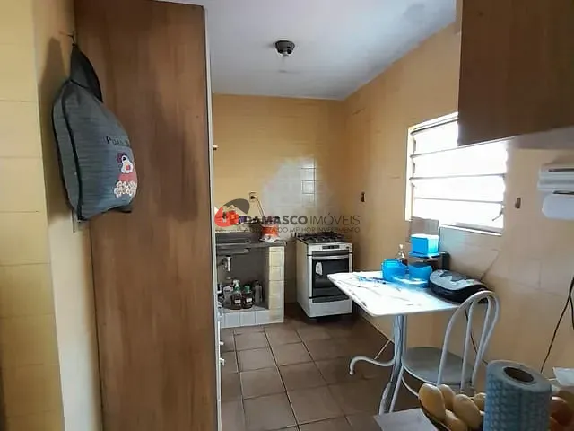 Sobrado com 500m² 3 quartos e 2 banheiros, à venda, no bairro Santa Paula em São Caetano do Sul