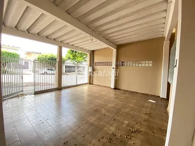 Sobrado com 159m² 3 quartos e 2 banheiros, à venda, no bairro Centro em Campo Grande