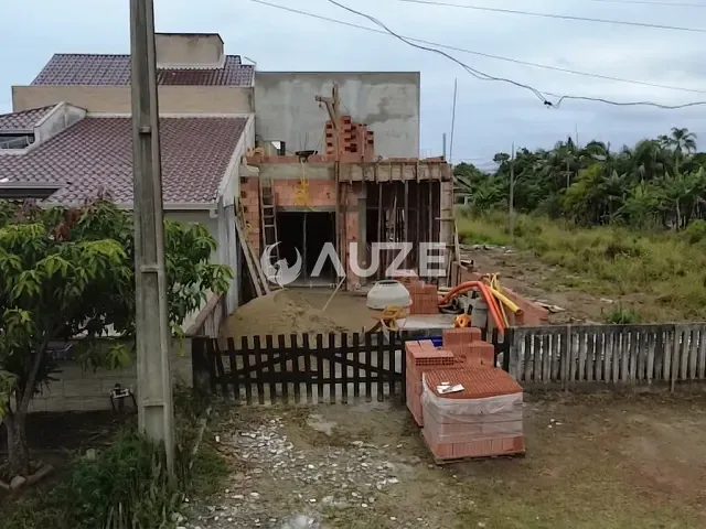 Sobrado com 210m² 3 quartos e 2 banheiros, à venda, no bairro Coroados em Guaratuba