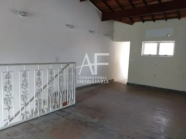 Sobrado com 125m² 4 quartos e 4 banheiros, à venda, no bairro Centro em Taubaté