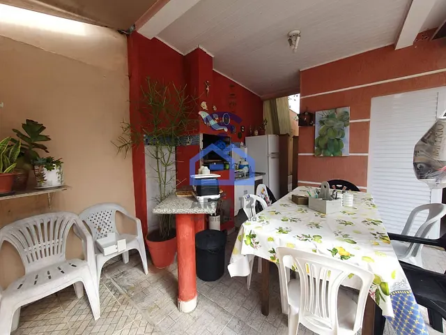 Sobrado com 276m² 4 quartos e 5 banheiros, à venda, no bairro Indaiá em Caraguatatuba
