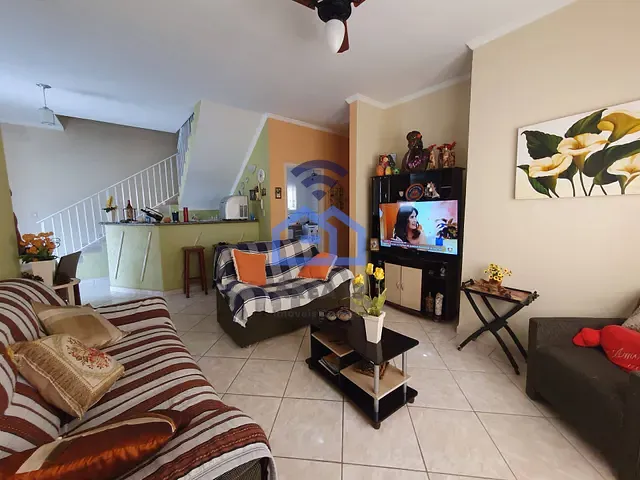 Sobrado com 276m² 4 quartos e 5 banheiros, à venda, no bairro Indaiá em Caraguatatuba