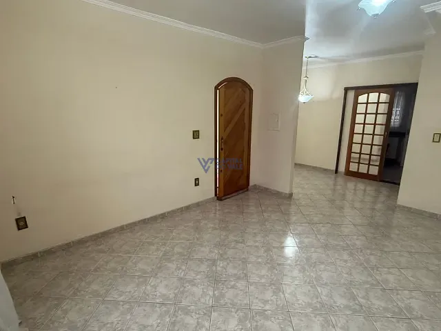 Sobrado com 225m² 4 quartos e 4 banheiros, à venda, no bairro Jardim Paulista em São José dos Campos