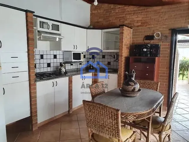 Sobrado com 474m² 6 quartos e 6 banheiros, à venda, no bairro Praia das Palmeiras em Caraguatatuba